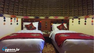 نمای اتاق 2 تخته توئین هتل سنتی پارسیان قلعه گنج ( کپری ) - قلعه گنج - کرمان